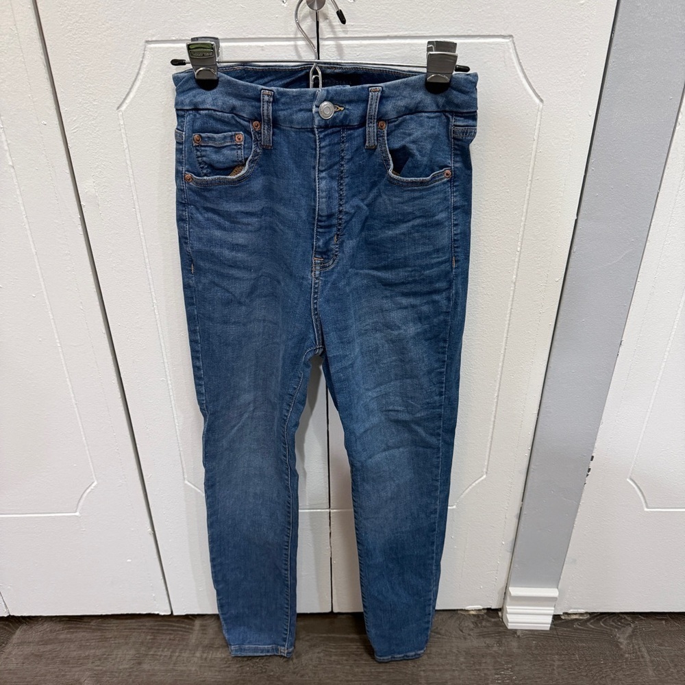 Aeropostale Medium Wash Super High Rise Curvy Jegging